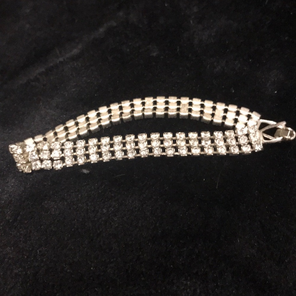 Vintage Costume jewelry bracelet